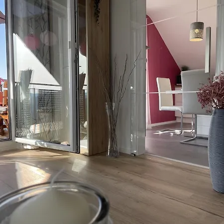 Am Goldberg Mit Ueberdachter Loggia *