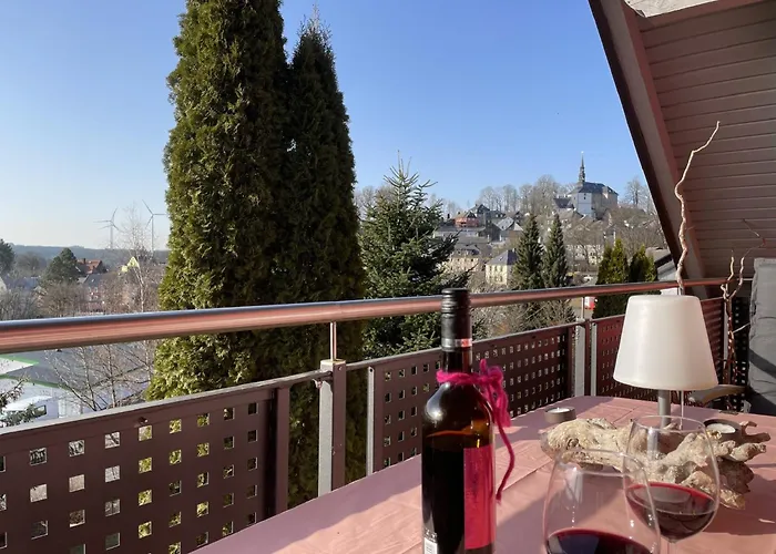 아파트 Am Goldberg Mit Ueberdachter Loggia Schauenstein
