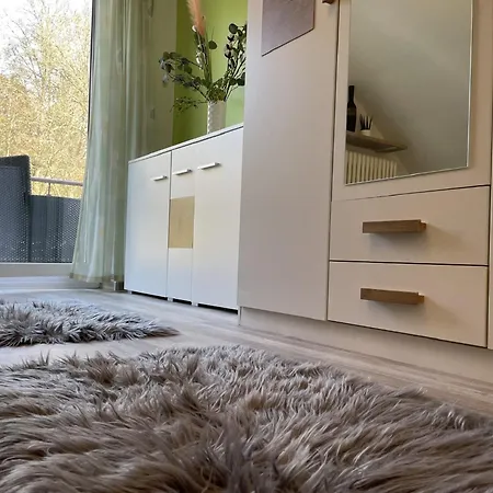 Am Goldberg Mit Ueberdachter Loggia 아파트 *