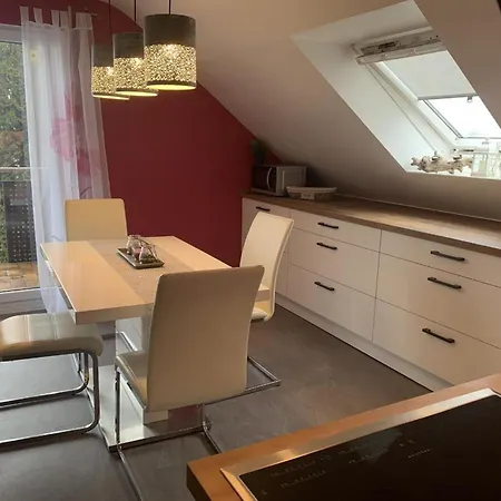 Am Goldberg Mit Ueberdachter Loggia 아파트 *